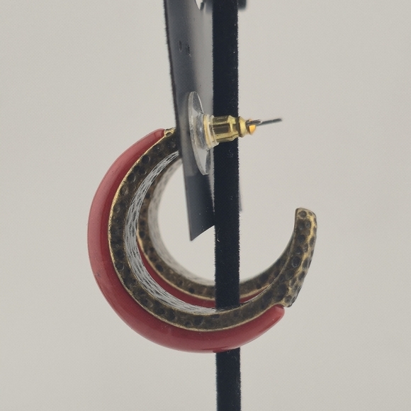 Red Enamel & Antiqued Brass Hoop Earrings 1.5” Bold Retro Look - Picture 3 of 9